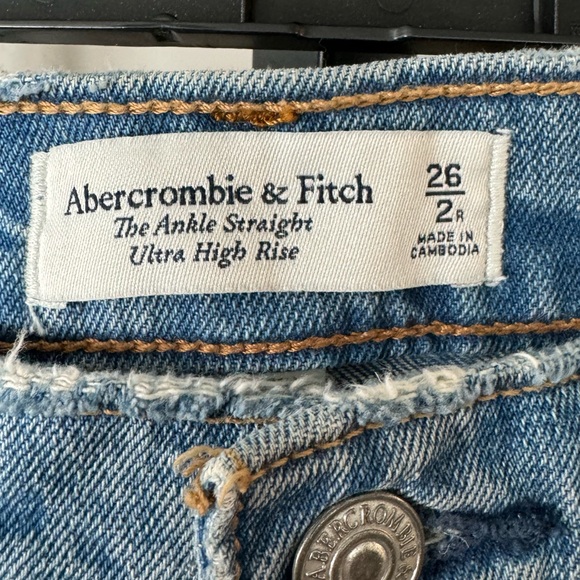 Abercrombie jeans - Picture 3 of 6